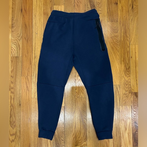 Nike Tech Joggers Navy Blue - Picture 3 of 5